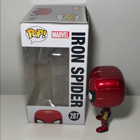 Iron Spider pop figure - Picture 4 of 5